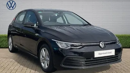 Used VW Golf VIII Life 131 HP (96 kW) 2024 Hatchback