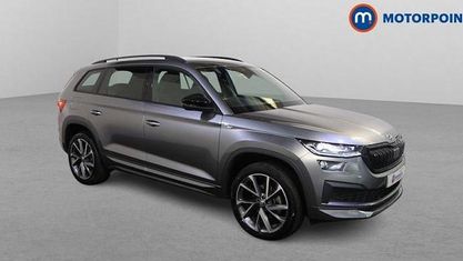 Usado Skoda Kodiaq SportLine 150 HP (110 kW) 2023 Cinzento SUV