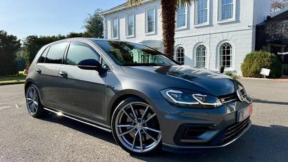 Begagnad VW Golf VII R 310 HK (228 kW) 2018 Grå Halvkombi
