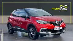 Red/black Used 2019 Renault Captur Version S SUV | £10,795 (Fair price)