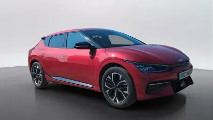 Begagnad Kia EV6 GT-Line 167 kW (228 HK) 2023 Röd SUV
