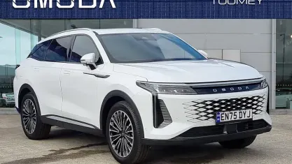 New Omoda 9 449 HP (330 kW) 2026 White SUV