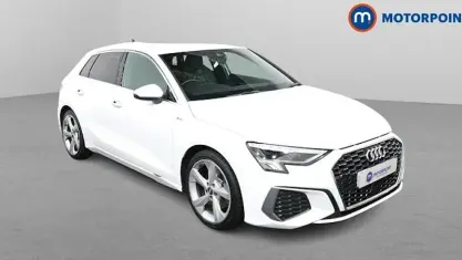 Begagnad Audi A3 Sportback S-Line 150 HK (110 kW) 2024 Halvkombi