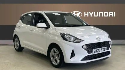 Used Hyundai i10 SE 84 HP (61 kW) 2023 White Hatchback