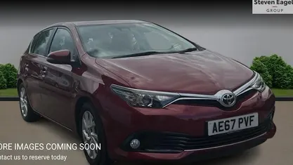 Used Toyota Auris Business Edition 116 HP (85 kW) 2017 Hatchback