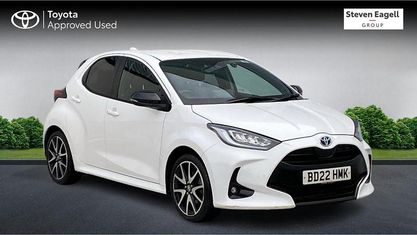 Używany Toyota Yaris Hybrid 116 KM (85 kW) 2021 Biały Hatchback