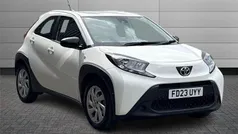 White Used 2023 Toyota Aygo PURE Hatchback | £12,291 (Fair price)