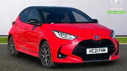 Used Toyota Yaris Hybrid Edition-S 116 HP (85 kW) 2021 Orange Hatchback