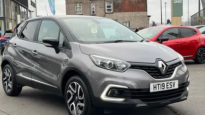 Grey Used 2019 Renault Captur Iconic SUV | £8,595 (Fair price)