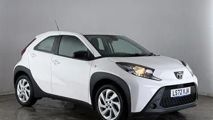 Used Toyota Aygo X PURE 72 HP (52 kW) 2025 SUV