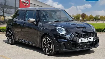 Used Mini Cooper S Hatch 178 HP (130 kW) 2021 Black Hatchback