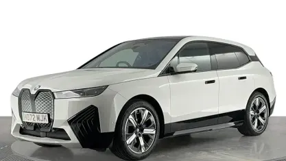 Second-hand BMW iX M Sport 239 kW (326 CP) 2022 Alb SUV