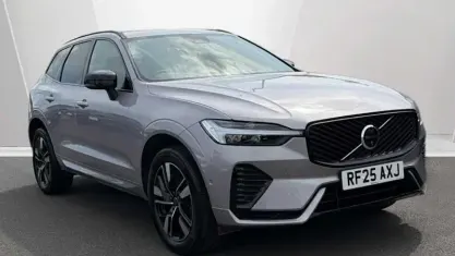 Used Volvo XC60 Plus 250 HP (183 kW) 2024 Silver SUV