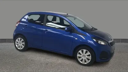 Used Peugeot 108 Active 72 HP (52 kW) 2019 Blue Hatchback