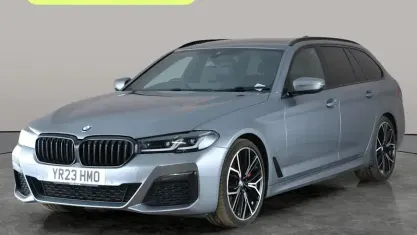 Begagnad BMW 520 M Sport 190 HK (139 kW) 2023 Grå Kombi
