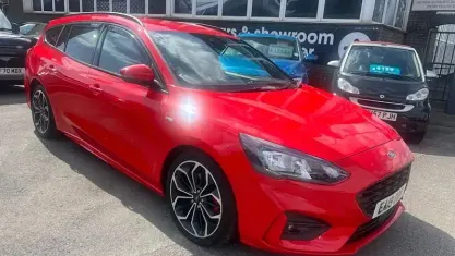 Used Ford Focus ST-Line X 150 HP (110 kW) 2019 Red Estate