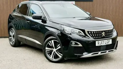 Używany Peugeot 3008 Allure 120 KM (88 kW) 2017 Czarny SUV
