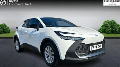 Used Toyota C-HR 140 HP (102 kW) 2026 SUV