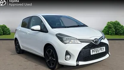 Used Toyota Yaris Sport 99 HP (72 kW) 2015 Hatchback