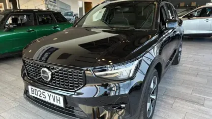 Used Volvo XC40 Plus 197 HP (144 kW) 2025 Black SUV
