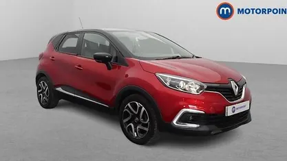 Used Renault Captur Iconic 90 HP (66 kW) 2019 Red/black SUV
