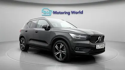 Black Used 2020 Volvo XC40 R-Design SUV | £21,000 (Fair price)