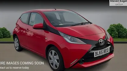 Used Toyota Aygo X-play 69 HP (50 kW) 2018 Hatchback