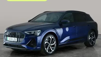 Usado Audi e-tron Black Edition 300 kW (408 HP) 2021 Azul SUV
