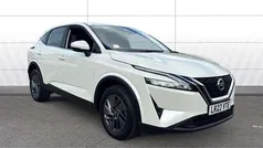White Used 2022 Nissan Qashqai Acenta Premium SUV | £17,621 (Good price)