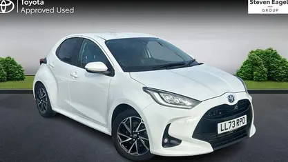 Used Toyota Yaris Hybrid Design 116 HP (85 kW) 2025 Hatchback