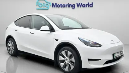 Used Tesla Model Y Standard Range 219 kW (299 HP) 2023 White SUV