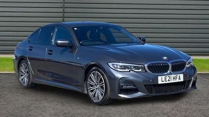 Usado BMW 320 M Sport 184 HP (135 kW) 2021 Cinzento Sedan