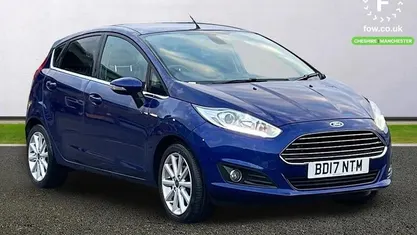 Used Ford Fiesta Titanium 125 HP (91 kW) 2017 Blue Hatchback