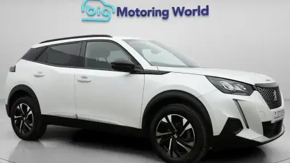 Used Peugeot 2008 Allure+ 101 HP (74 kW) 2023 White SUV