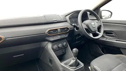 Used Dacia Sandero Essentiel 91 HP (66 kW) 2022 Orange Hatchback