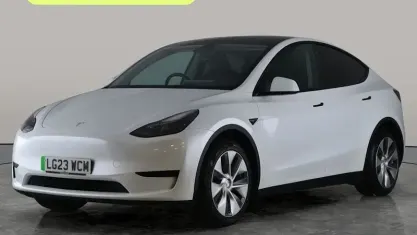 Usado Tesla Model Y RWD 254 kW (346 HP) 2023 Branco SUV