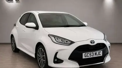 Used Toyota Yaris 116 HP (85 kW) 2021 White Hatchback