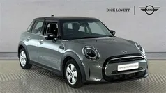 Used 2021 Mini Cooper Classic Hatchback | £14,532 (Fair price)