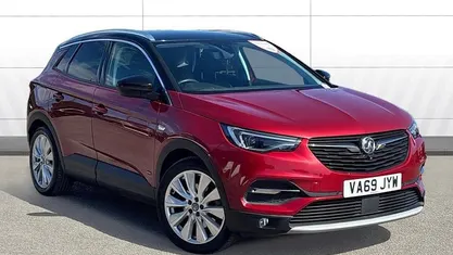 Used Vauxhall Grandland X Ultimate 300 HP (220 kW) 2020 Red SUV