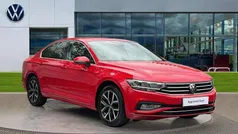Tornado red Used 2022 VW Passat SEL Sedan | £18,170 (Fair price)