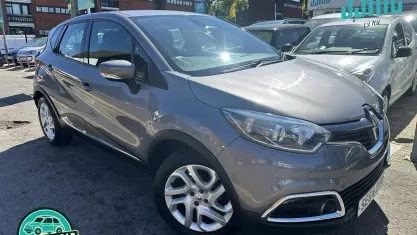 Used Renault Captur Dynamique 90 HP (66 kW) 2015 Grey SUV