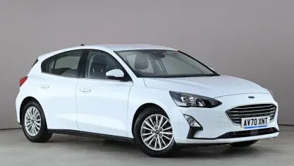 Używany Ford Focus Titanium 125 KM (91 kW) 2020 Biały Hatchback