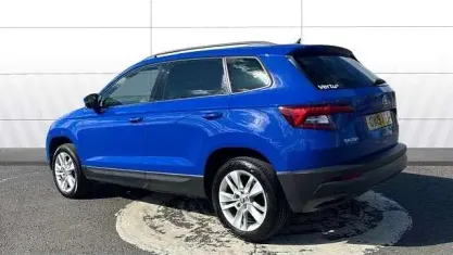 Usado Skoda Karoq SE Technology 116 CV (85 kW) 2019 Azul SUV