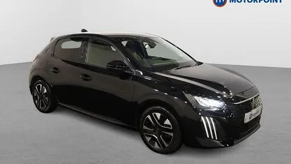 Used Peugeot 208 Allure 101 HP (74 kW) 2024 Hatchback