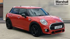 Used 2019 Mini Cooper Comfort Hatchback | £12,980 (Fair price)