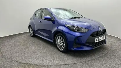 Used Toyota Yaris 116 HP (85 kW) 2023 Blue Hatchback
