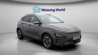 Used 2021 Hyundai Kona Premium SUV | £13,000 (Fair price)