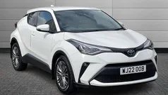 White Used 2022 Toyota C-HR SUV | £20,299 (Fair price)