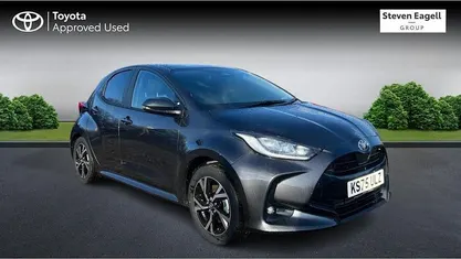 Usado Toyota Yaris Hybrid Design 116 HP (85 kW) 2026 Citadino