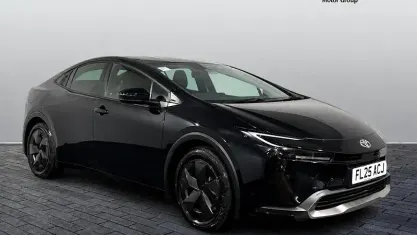 Used Toyota Prius Design 223 HP (164 kW) 2025 Black Hatchback